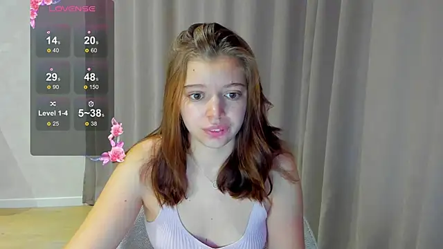 Snapshot of Nicky_Rosee chatting on 10/11/25, 12:55 Nicky Rosee online show from 10/11/25, 12:55