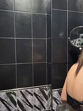 Kim SLO online show from 12/21/25, 02:30