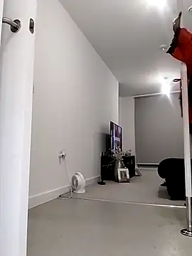 Cinderella Jewels  online show from 11/07/25, 08:13