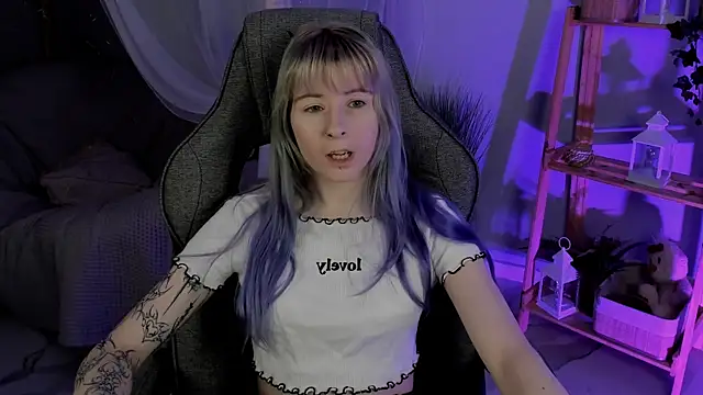 LexiWenford online show from 11/04/25, 02:48