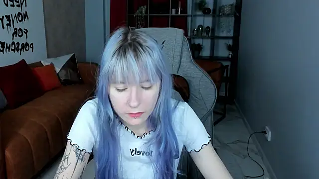 LexiWenford online show from 12/22/25, 02:55