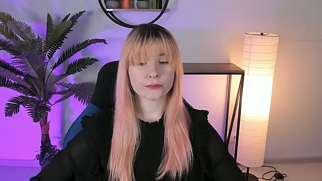 LexiWenford online show from 02/24/25, 05:54