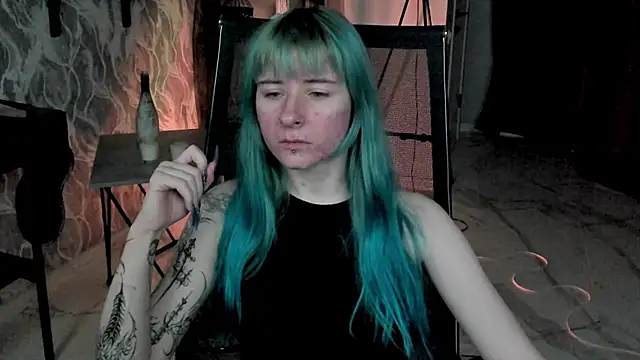 LexiWenford online show from 10/13/25, 02:35