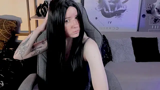 LexiWenford online show from 10/14/25, 02:34