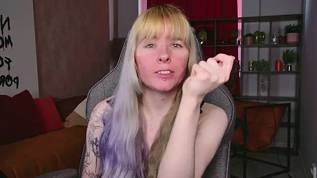 Snapshot of LexiWenford chatting on 06/01/26, 03:51 LexiWenford online show from 06/01/26, 03:51