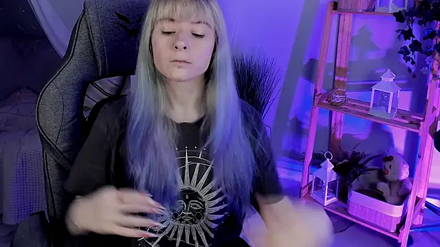 LexiWenford online show from 11/05/25, 02:47