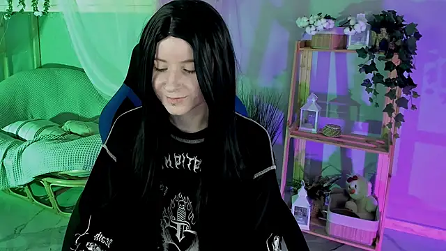 LexiWenford online show from 09/25/25, 03:23