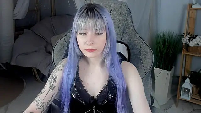 LexiWenford online show from 12/19/25, 12:40