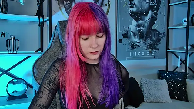 Snapshot of LexiWenford chatting on 06/25/26, 03:48 LexiWenford online show from 06/25/26, 03:48