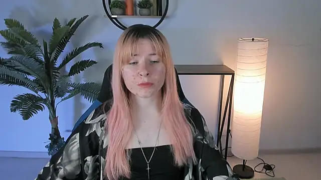 LexiWenford online show from 02/21/25, 05:56