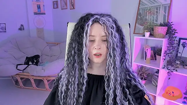 LexiWenford online show from 03/20/25, 08:53