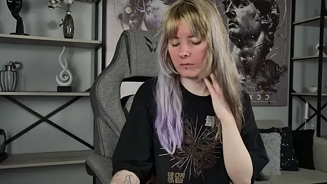 Snapshot of LexiWenford chatting on 05/21/26, 02:53 LexiWenford online show from 05/21/26, 02:53