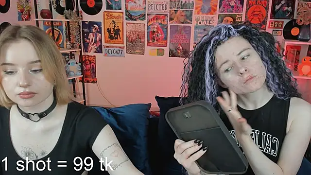 LexiWenford online show from 03/21/25, 02:39