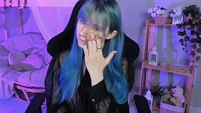 LexiWenford online show from 10/01/25, 03:33