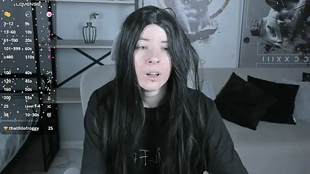 LexiWenford online show from 11/17/25, 03:21