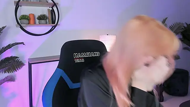 LexiWenford online show from 03/03/25, 02:33