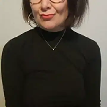 Snapshot of Viola8p chatting on 11/30/25, 10:27 Viola8p online show from 11/30/25, 10:27