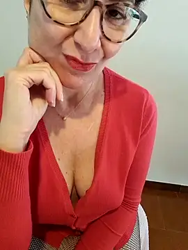 Snapshot of Viola8p chatting on 02/06/26, 10:33 Viola8p online show from 02/06/26, 10:33