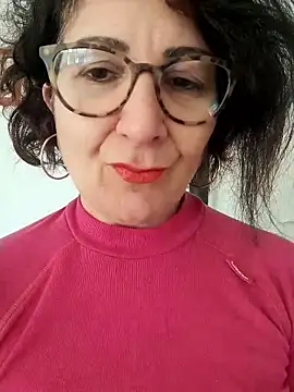 Snapshot of Viola8p chatting on 01/12/26, 09:27 Viola8p online show from 01/12/26, 09:27