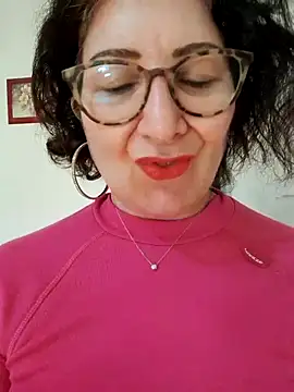 Snapshot of Viola8p chatting on 01/08/26, 01:28 Viola8p online show from 01/08/26, 01:28