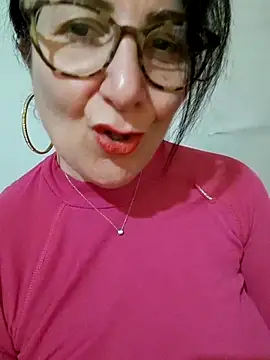 Snapshot of Viola8p chatting on 01/18/26, 03:15 Viola8p online show from 01/18/26, 03:15