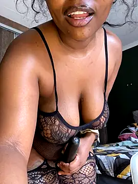 DiamondGoddes online show from 11/14/25, 08:18