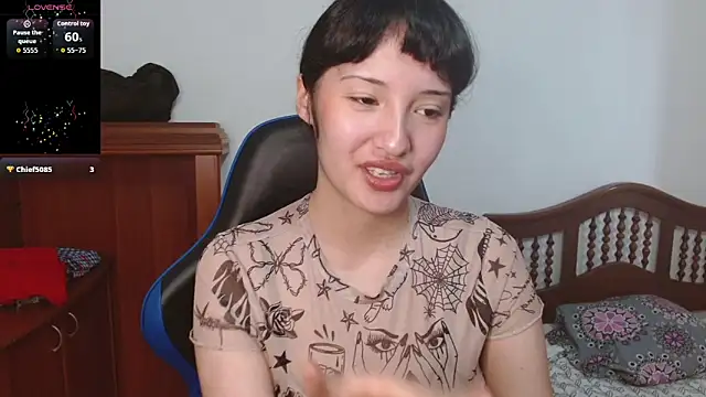 Snapshot of alexaa08 chatting on 12/04/25, 12:59 alexaa08 online show from 12/04/25, 12:59