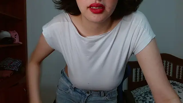 Snapshot of alexaa08 chatting on 09/12/25, 12:38 alexaa08 online show from 09/12/25, 12:38