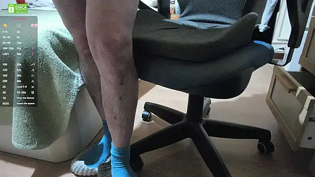 Papi Loveclits online show from 04/28/26, 08:57