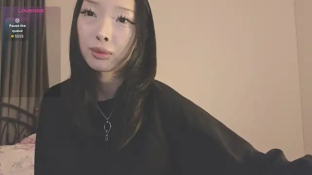 Snapshot of fairy_di chatting on 10/01/25, 05:28 fairy di online show from 10/01/25, 05:28