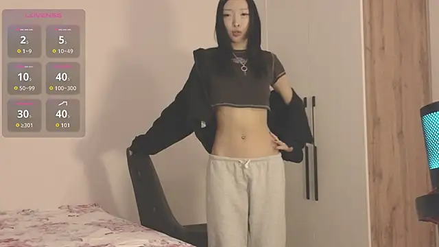 Snapshot of fairy_di chatting on 09/30/25, 06:36 fairy di online show from 09/30/25, 06:36