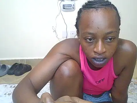 Petite doll20 online show from 02/09/26, 12:25