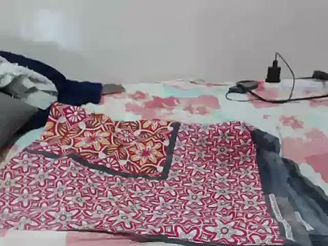 Petite doll20 online show from 10/12/25, 05:53