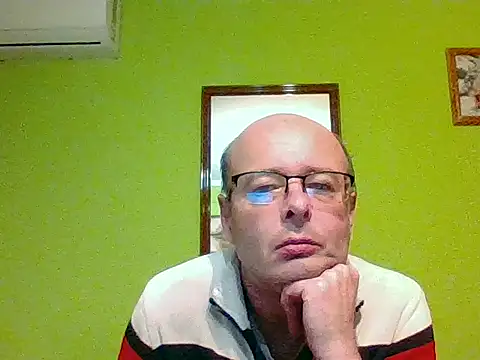 Tiger202441 online show from 11/26/25, 06:41