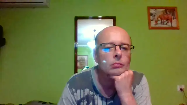 Snapshot of Tiger202441 chatting on 06/18/26, 09:42 Tiger202441 online show from 06/18/26, 09:42