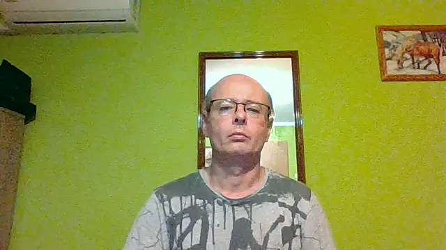 Snapshot of Tiger202441 chatting on 07/17/26, 09:34 Tiger202441 online show from 07/17/26, 09:34