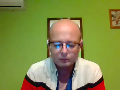 Tiger202441 online show from 10/17/25, 08:54