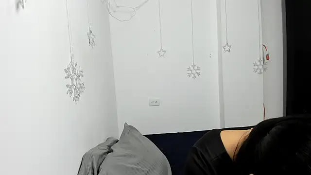 monse 02 online show from 04/01/26, 01:34