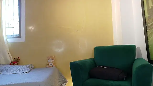 Snapshot of kittyzenn chatting on 03/10/26, 01:26 kittyzenn online show from 03/10/26, 01:26