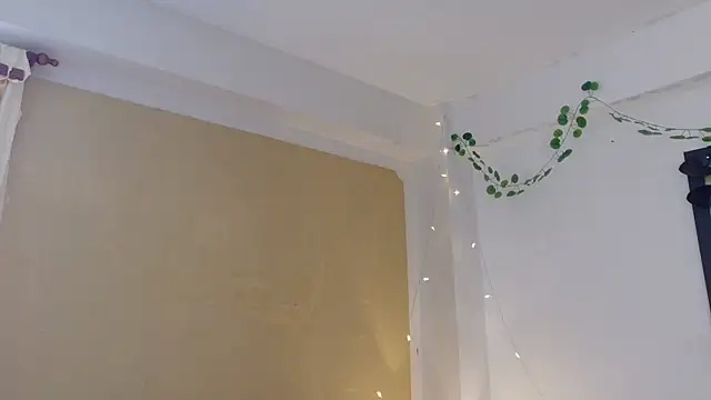 Snapshot of kittyzenn chatting on 04/10/26, 03:52 kittyzenn online show from 04/10/26, 03:52