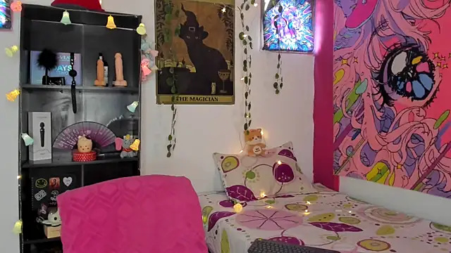 Snapshot of kittyzenn chatting on 03/11/25, 07:47 kittyzenn online show from 03/11/25, 07:47