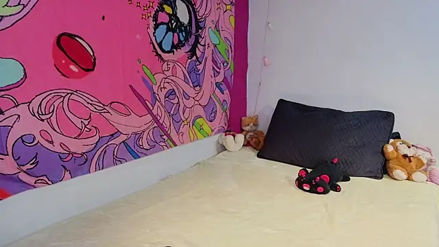 Snapshot of kittyzenn chatting on 12/21/25, 05:14 kittyzenn online show from 12/21/25, 05:14