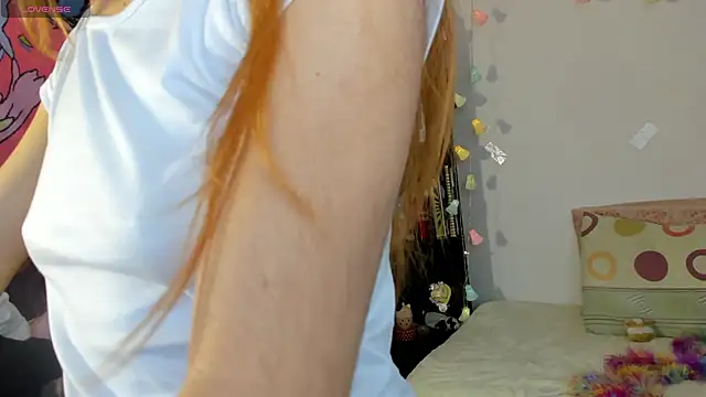 Snapshot of kittyzenn chatting on 10/11/25, 02:40 kittyzenn online show from 10/11/25, 02:40