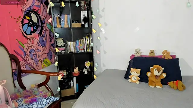 Snapshot of kittyzenn chatting on 10/20/25, 11:27 kittyzenn online show from 10/20/25, 11:27