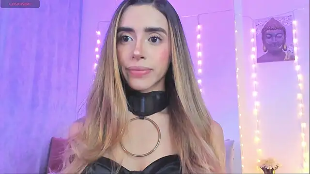 StormiRusso online show from 11/23/25, 02:21