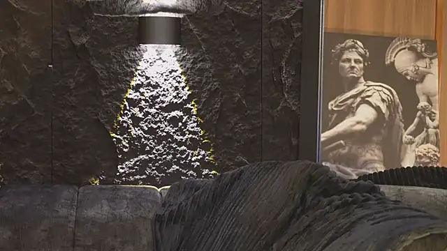 DannSaenz online show from 10/27/25, 04:13