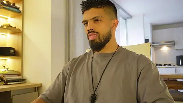 DannSaenz online show from 11/10/25, 09:09