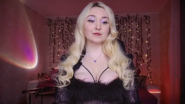 Snapshot of AllisonBlack_ chatting on 10/08/25, 08:31 AllisonBlack online show from 10/08/25, 08:31