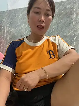 Linaannn online show from 09/29/25, 11:49