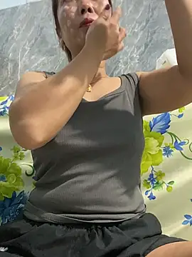 Linaannn online show from 02/17/26, 12:08